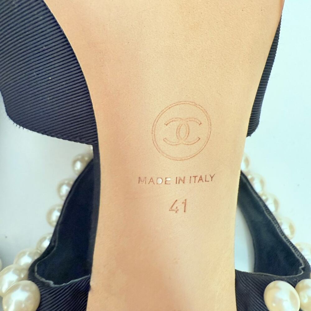 Chanel Black Grosgrain Pearl Slingback Heels Sandals CC Logo EU 41 - Picture 10 of 11